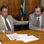 Déda entrega liminar que beneficia Sergipe ao secretário do Tesouro Nacional - Foto: Sérgio Amaral