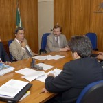 Déda entrega liminar que beneficia Sergipe ao secretário do Tesouro Nacional - Foto: Sérgio Amaral