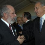 Secretário de Educação recebe comenda do Ministério da Defesa - Foto: Sérgio Amaral