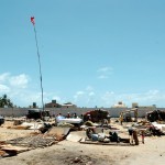Famílias saem pacificamente do antigo clube dos sevidores - Foto: Márcio Dantas/ASN
