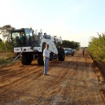 DER realiza serviço de terraplenagem no trecho Tatu/Pacatuba - Foto: Ascom/DER
