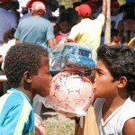 Crianças de comunidades carentes recebem presentes de Natal - Foto: Jorge Henrique/ASN