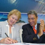 Déda e ministra assinam contrato de repasse para Ponte Joel Silveira - Foto: Márcio Dantas/ASN