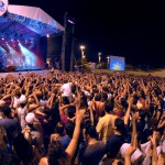 Verão Sergipe movimenta economia e leva cultura à Caueira - Nando Reis animou o público na primeira noite / Foto: Márcio Dantas/ASN