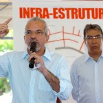 Déda participa de assinatura de ordens de serviço para obras no Bugio - Foto: Márcio Dantas/ASN