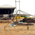 Verão Sergipe começa nesta sextafeira em Pirambu - Montagem da estrutura do Verão Sergipe em Pirambu / Foto: André Moreira/ASN