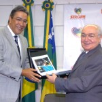 Déda reassume e destaca atuação de Artêmio Barreto no cargo - Foto: Márcio Dantas/ASN