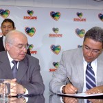 Déda reassume e destaca atuação de Artêmio Barreto no cargo - Foto: Márcio Dantas/ASN