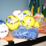 Escolas da rede estadual recebem material esportivo - Foto: Juarez Silveira