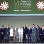 VI Fórum de Governadores representa marco histórico para política do NE - Foto Oficial dos Governadores com o presidente Lula  Foto: Márcio Dantas/ASN