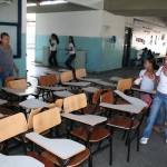 Governo distribuiu carteiras escolares em Aracaju e Socorro - Foto: José Santana Filho/Educação