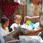 Saúde orienta população para o combate à dengue - Foto: Alejandro Zambrana/AAN