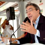 Déda concede entrevista para rádios e destaca realizações do Governo - Foto: André Moreira/ASN