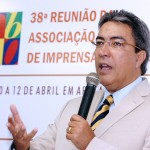 Déda destaca importância da Imprensa Oficial em reunião da Abio - Foto: Márcio Dantas/ASN