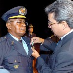Governador recebe a mais alta comenda da Polícia Militar  - Foto: Márcio Dantas/ASN