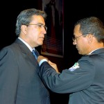 Governador recebe a mais alta comenda da Polícia Militar  - Foto: Márcio Dantas/ASN