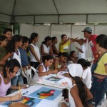 Brincadeiras e jogos animam crianças e adolescentes - Foto: Juarez Silveira/SEED