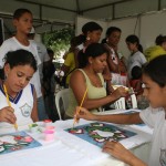 Brincadeiras e jogos animam crianças e adolescentes - Foto: Juarez Silveira/SEED