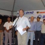 Déda assina ordem de serviço para obras da rede de esgoto na Farolândia - Foto: Cesar de Oliveira/ASN