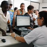 População tira carteira de identidade durante o 'Sergipe de Todos' - Foto: Ascom/SSP