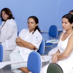 Profissionais da maternidade fazem reciclagem no controle de infecções hospitalares - Foto: Lúcio Telles