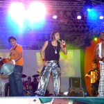 Sergipanos da Vô di Xote sobem ao palco Clemilda - Foto: Márcio Dantas / ASN
