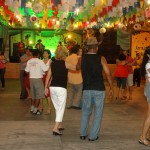 Arraiá do Povo atrai muitos casais no Dia dos Namorados  - Foto: Wellington Barreto