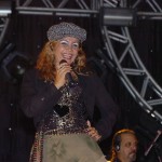 Virgínia Fontes une passado e presente e agita o público no Arraiá do Povo - César de Oliveira   ASN