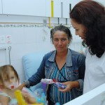 Pacientes e acompanhantes do HUSE são homenageadas pelo Dia da Vovó - Foto: Márcio Garcez/Saúde