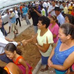 Déda entrega casas e assina ordem de serviço para barragem em Poço Verde - Foto: Marcio Dantas/ASN