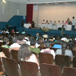 Alunos da rede pública de ensino participam da solenidade de premiação da OBMEP - Genyle do Nascimento é condecorada / Foto: Juarez Silveira/SEED