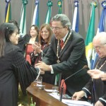 Déda recebe o Colar do Mérito Judiciário na despedida de Artêmio Barreto - Foto: César de Oliveira/ASN