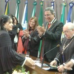 Déda recebe o Colar do Mérito Judiciário na despedida de Artêmio Barreto - Foto: César de Oliveira/ASN