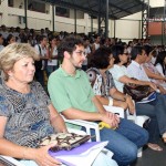 Professora norteamericana almoça com alunos do Atheneu - Foto: Juarez Silveira/Seed