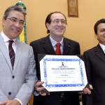 Déda prestigia entrega de título de cidadão sergipano ao gerente da BR - Foto: Márcio Dantas/ASN