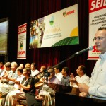 2ª fase do ‘Mão Amiga’ vai beneficiar cortadores de canadeaçúcar - O governador Marcelo Déda e a secretária Conceição Vieira / Foto: Marcos Rodrigues/ASN