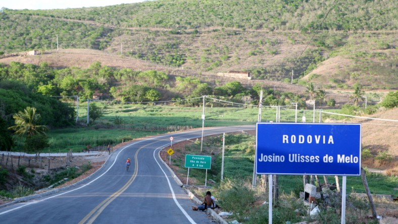 Déda inaugura rodovia que liga Porto da Folha a Ilha do Ouro