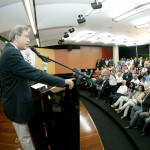 Governador Marcelo Déda empossa dois novos secretários - Assinatura do termo de posse dos novos secretários / Foto: Marcos Rodrigues/ASN