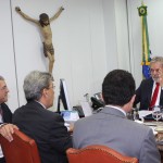 e do ministro das Relações Institucionais