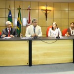 Déda visita MPE e entrega escritura do terreno que vai abrigar nova sede do órgão - Governador Marcelo Déda e a procuradorageral de Justiça