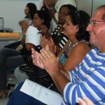 Governo concede benefícios previdenciários de maneira centralizada - A aposentada Maria Helena e o secretário Jorge Alberto / Foto: Ascom/Sergipeprevidência
