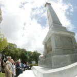 Déda participa das homenagens ao aniversário de 155 anos de Aracaju   - Governador Marcelo Déda hasteia a bandeira juntamente com o prefeito Edvaldo Nogueira e o viceprefeito Silvio Santos / Fotos: Marcos Rodrigues/ASN