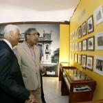Marcelo Déda prestigia exposição em homenagem a Celso de Carvalho -