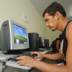 Quase 2 mil pessoas serão beneficiadas por cursos de informática da Seides - Foto: Edinah Mary/Seides