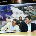 Parceria entre Governo e Petrobras garante obras em rodovias de SE - Governador Marcelo Déda e o presidente da Petrobras