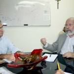 Secretário discute projeto para melhorar a qualidade de ensino para o deficiente auditivo - Fotos: Juarez Silveira/Seed