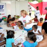 Seed promove diversão e apoio à candidatura de São Cristóvão a patrimônio da humanidade - A pequena Elaine Santos preferiu fazer atividades artísticas