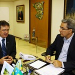 Déda recebe o presidente da Associação dos Magistrados Brasileiros  - Governador Marcelo Déda e o juiz Mozart Valadares Pires