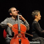 Maestro e solista convidado encantam público sergipano - O violoncelista russo Pavel Gomziakov com a pianista portuguesa Maria João Pires