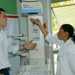 Funcionários da maternidade de Capela são capacitados para utilizar novos equipamentos - Fotos: Edson Araújo
